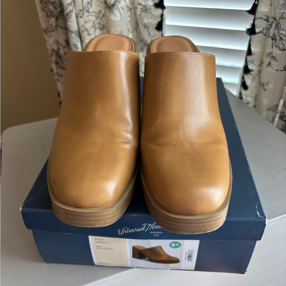 Universal Thread Brown Slip-On Mules